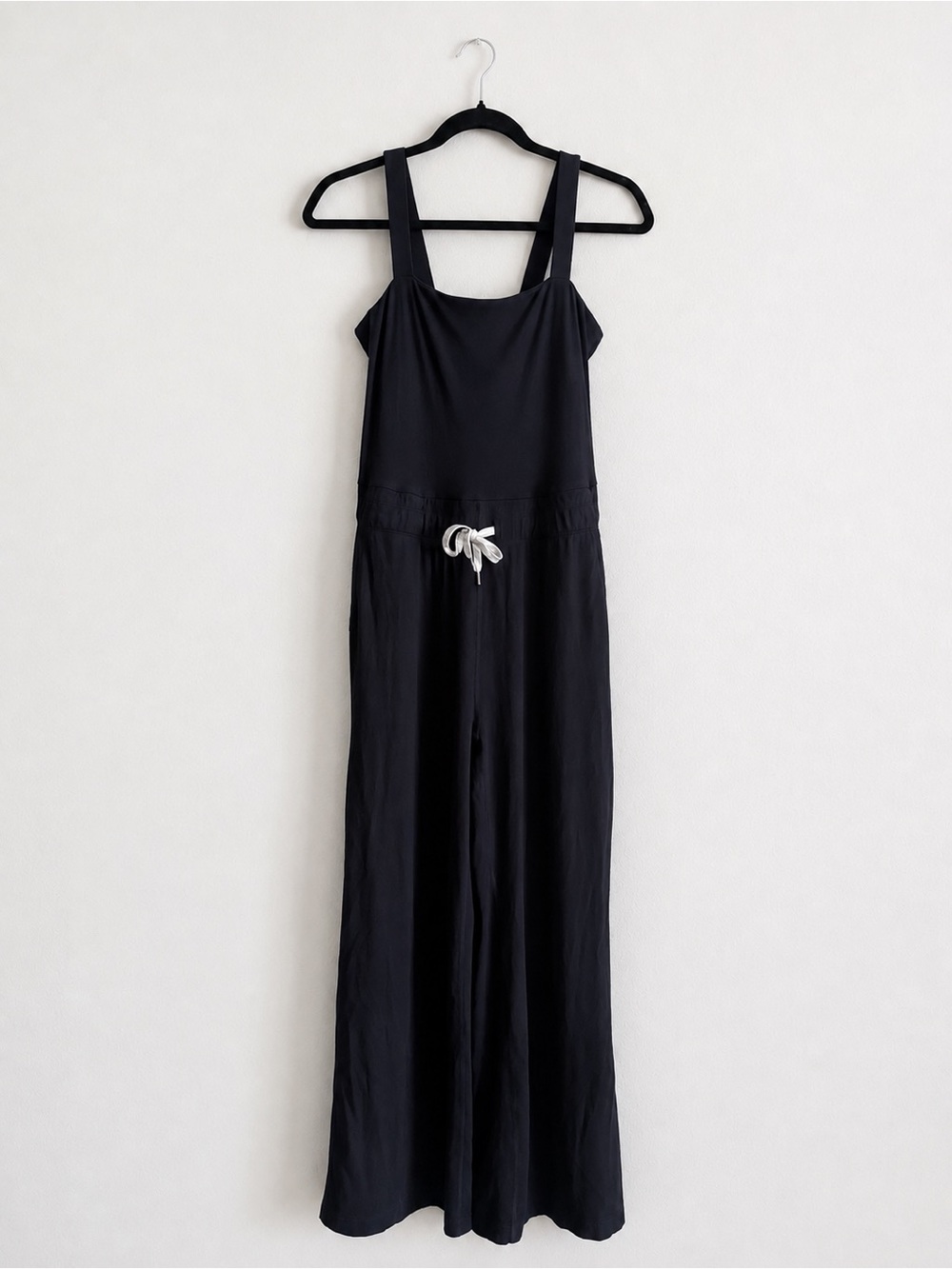VUORI Mudra Jumpsuit in Black Size Medium - Picture 5 of 10